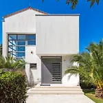 Rm Grande Villa